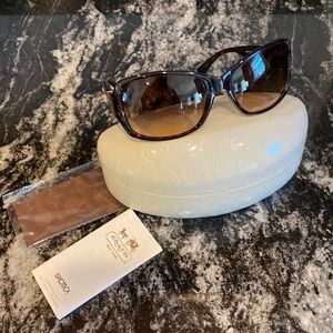 Coach Taryn sunglasses